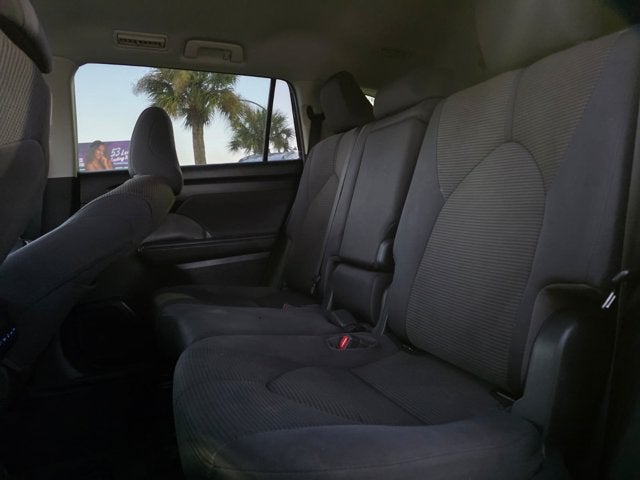 2021 Toyota Highlander LE