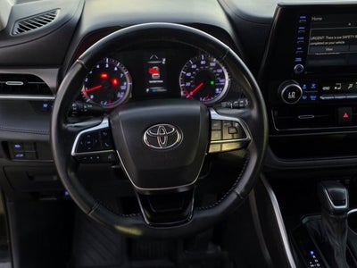 2021 Toyota Highlander LE