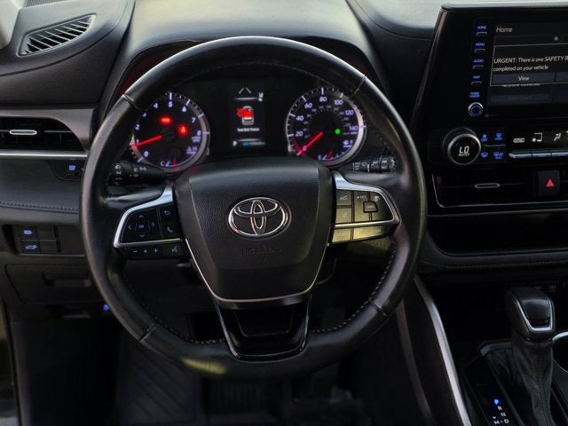 2021 Toyota Highlander LE