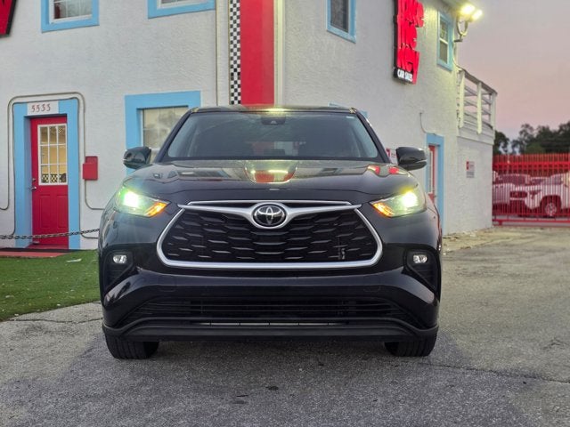 2021 Toyota Highlander LE