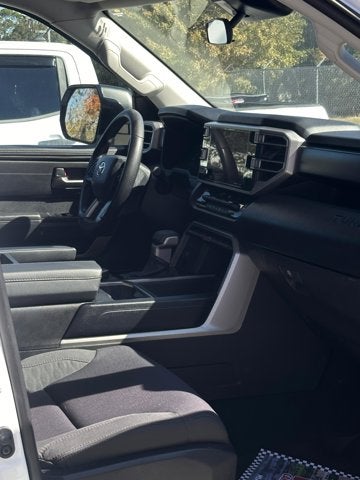 2023 Toyota Tundra 4WD SR5