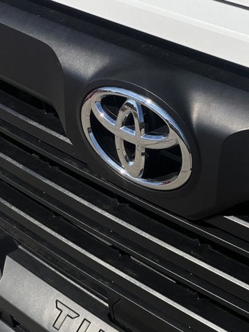 2023 Toyota Tundra 4WD SR5