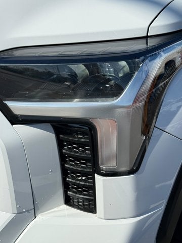 2023 Toyota Tundra 4WD SR5