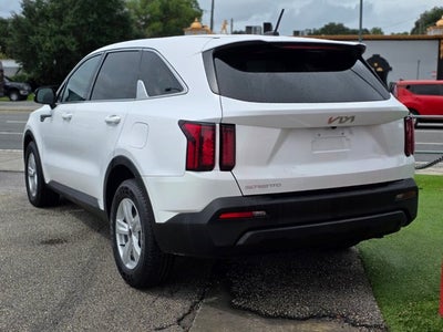 2023 Kia Sorento LX