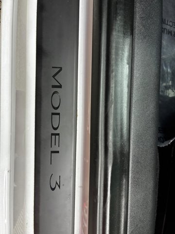 2023 Tesla Model 3 RWD