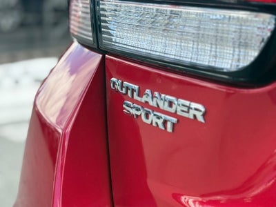 2025 Mitsubishi Outlander Sport SE