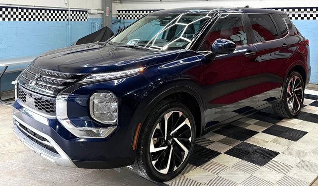 2024 Mitsubishi Outlander SE Black Edition