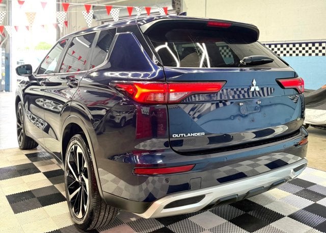 2024 Mitsubishi Outlander SE Black Edition
