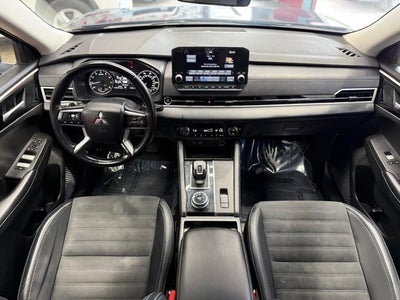 2024 Mitsubishi Outlander SE Black Edition