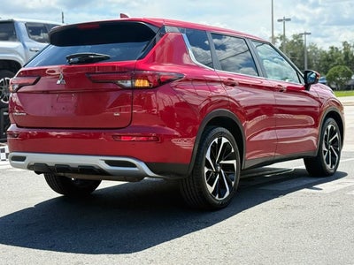 2024 Mitsubishi Outlander SE Black Edition