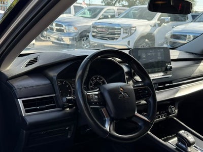 2024 Mitsubishi Outlander SE Black Edition
