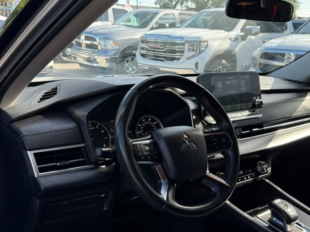 2024 Mitsubishi Outlander SE Black Edition