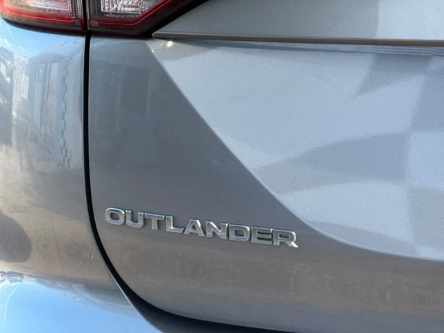 2024 Mitsubishi Outlander SE Black Edition