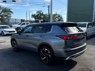 2024 Mitsubishi Outlander SE Black Edition
