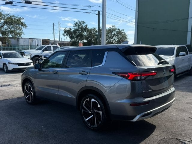2024 Mitsubishi Outlander SE Black Edition