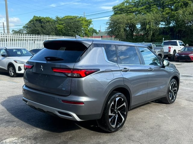 2024 Mitsubishi Outlander SE Black Edition