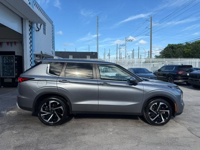 2024 Mitsubishi Outlander SE Black Edition