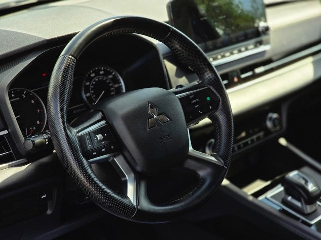 2024 Mitsubishi Outlander SE Black Edition