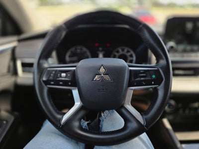 2024 Mitsubishi Outlander SE Black Edition