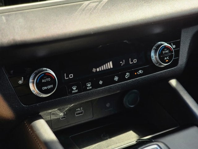 2024 Mitsubishi Outlander SE Black Edition