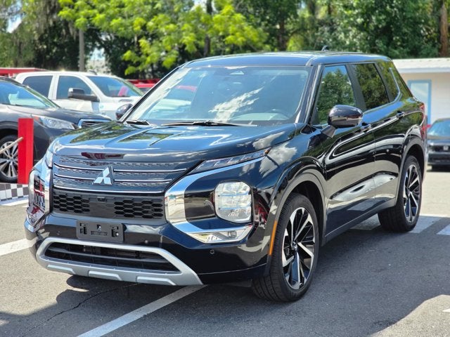 2024 Mitsubishi Outlander SE Black Edition