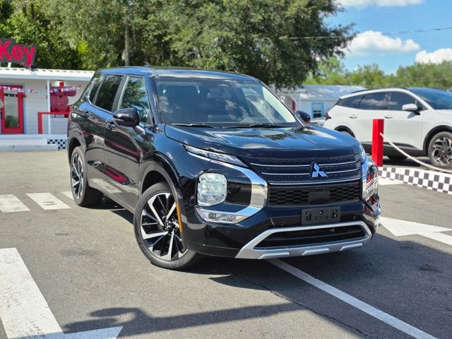 2024 Mitsubishi Outlander SE Black Edition