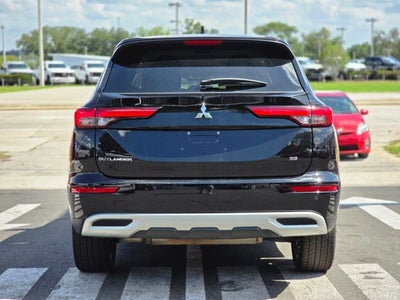 2024 Mitsubishi Outlander SE Black Edition