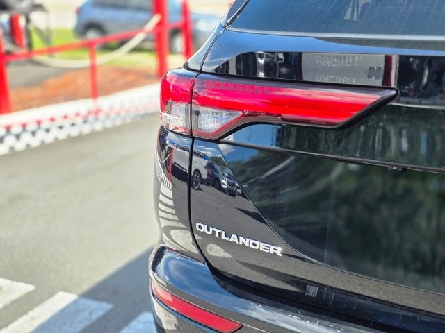 2024 Mitsubishi Outlander SE Black Edition