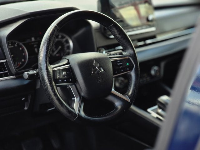 2024 Mitsubishi Outlander SE Black Edition