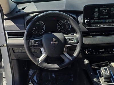 2024 Mitsubishi Outlander SE Black Edition