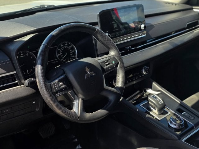 2024 Mitsubishi Outlander SE Black Edition
