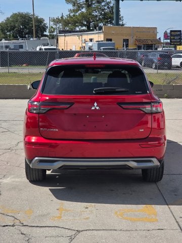 2025 Mitsubishi Outlander SE