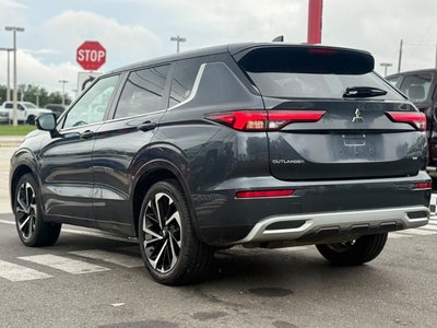 2024 Mitsubishi Outlander SE Black Edition