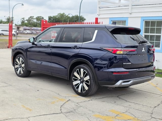 2025 Mitsubishi Outlander SE
