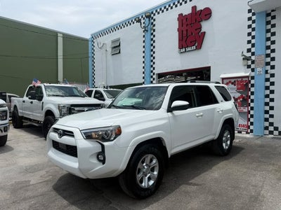 2022 Toyota 4Runner SR5