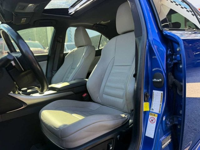 2016 Lexus IS 200t 4dr Sdn