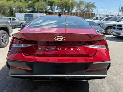 2024 Hyundai Elantra SEL