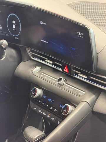 2022 Hyundai Elantra Limited