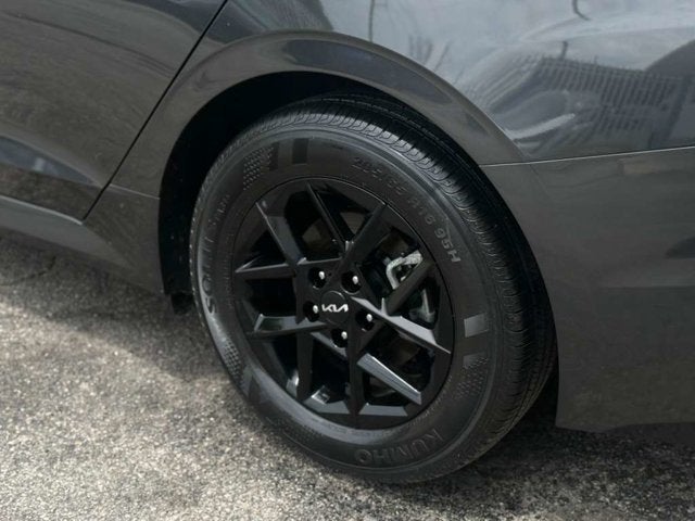 2025 Kia K5 LXS