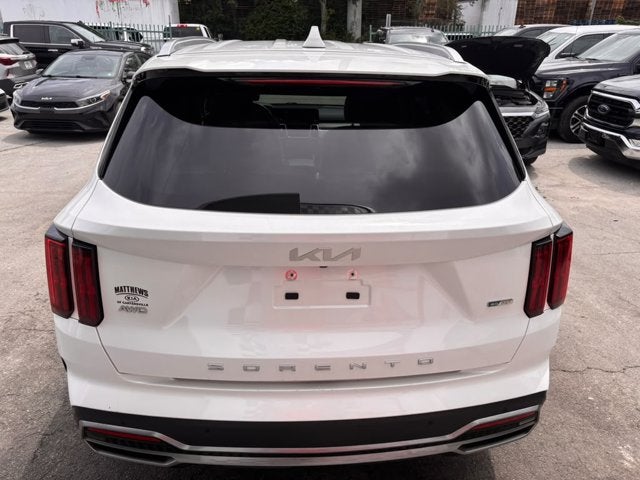 2022 Kia Sorento Plug-In Hybrid SX